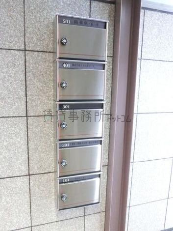 ポスト