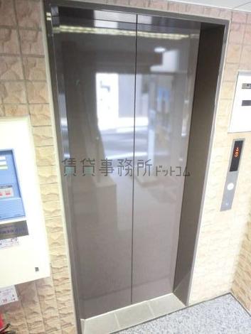 乗り場前