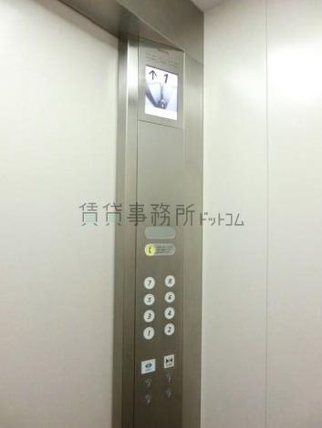 モニターを設置