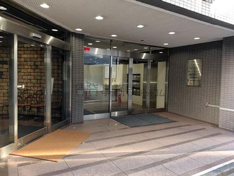 正面玄関