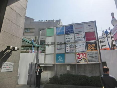 店舗系テナントの看板表示です