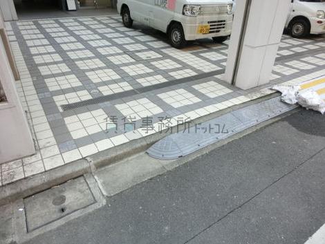 段差のない玄関口です