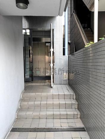 正面玄関