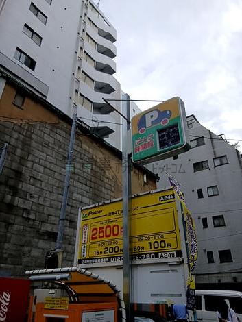 建物となりにパーキングあり