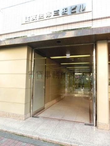正面玄関