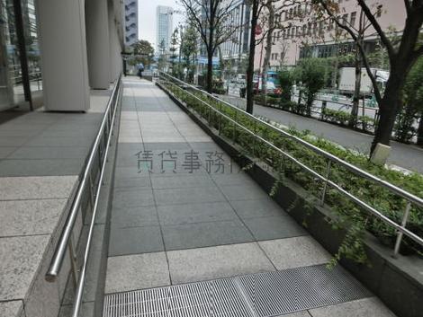正面玄関