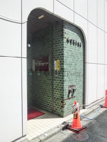 正面玄関