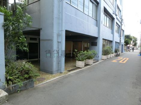 正面玄関