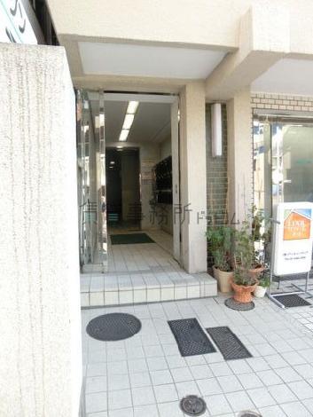 正面玄関