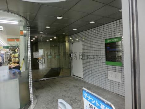 正面玄関