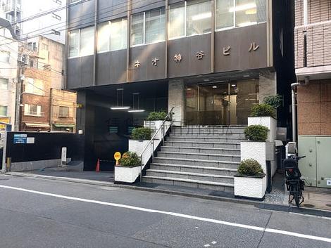 正面玄関