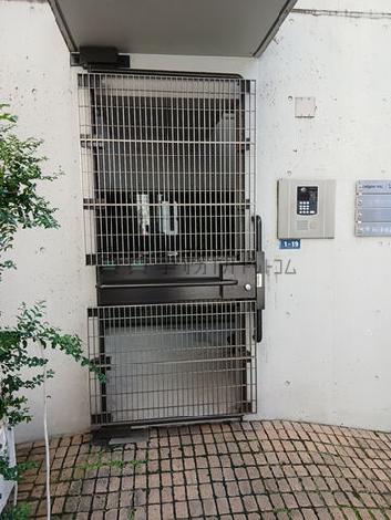 正面玄関