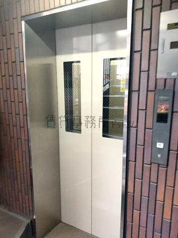エレベーター