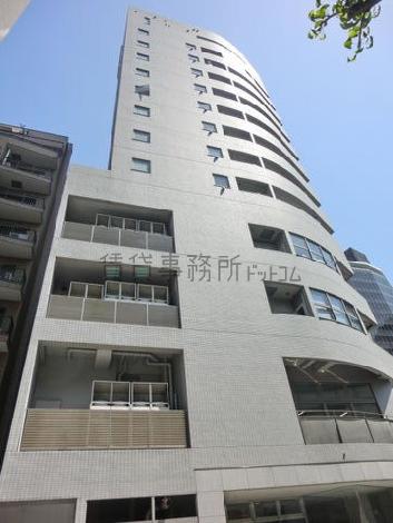 13階建、マンションタイプの物件です