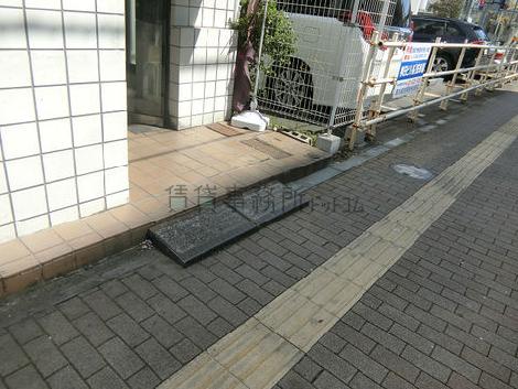 正面玄関