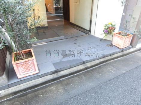 正面玄関