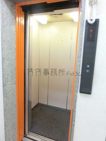 エレベーター