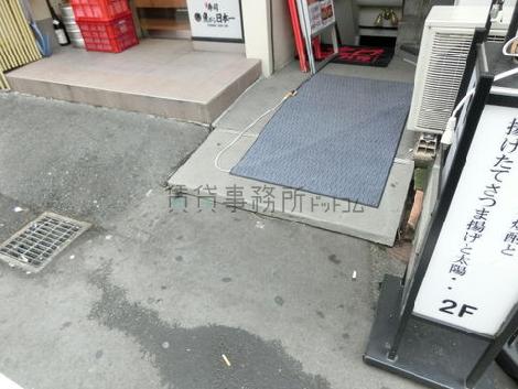 正面玄関