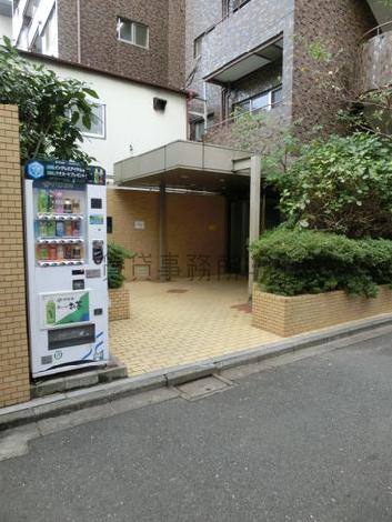 正面玄関