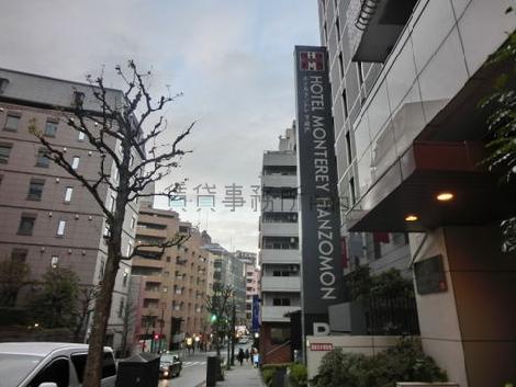 前面道路、右方向です