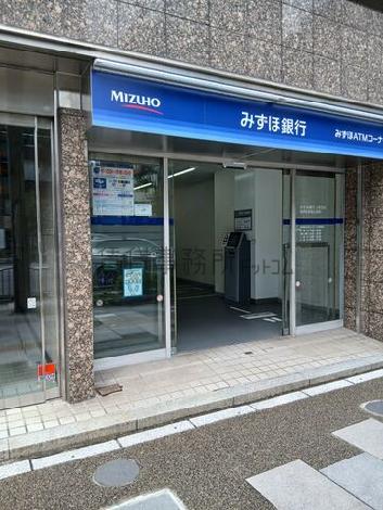 1階には銀行