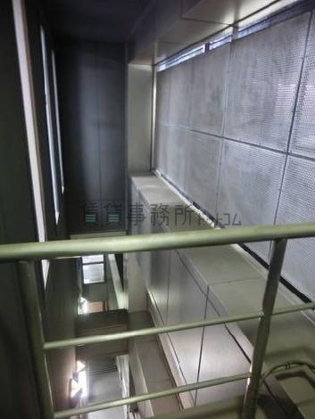 郁文堂青山通りビルの室内