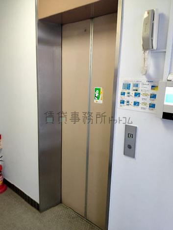 エレベーター