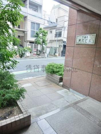 正面玄関