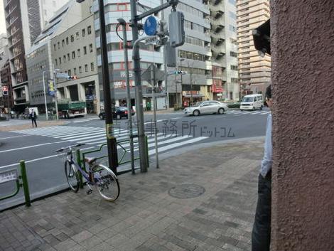 交差点方面です