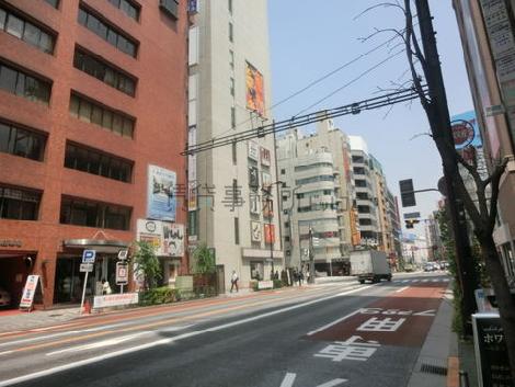 明治通り、池袋方面