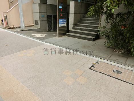 正面玄関