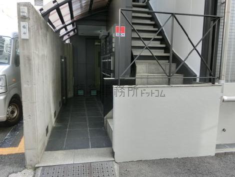 正面玄関