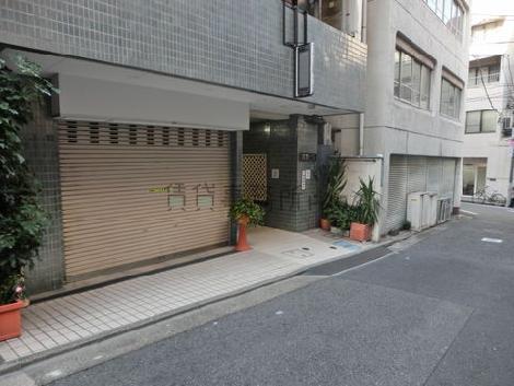 正面玄関
