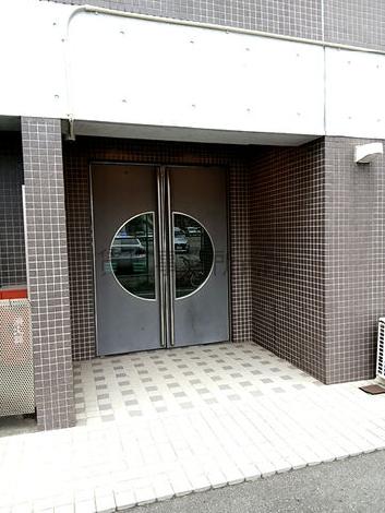 正面玄関
