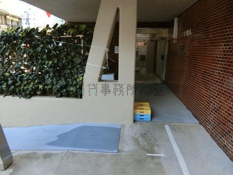 正面玄関