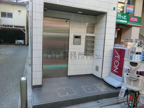 正面玄関