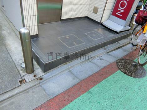 正面玄関