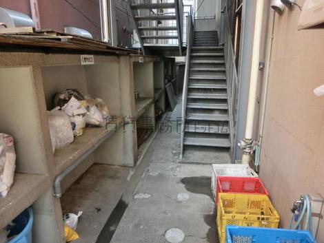 テナント専用のゴミ集積場所です