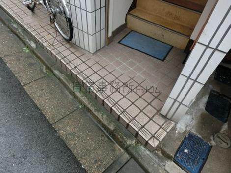 多少ではありますが、段差がございます