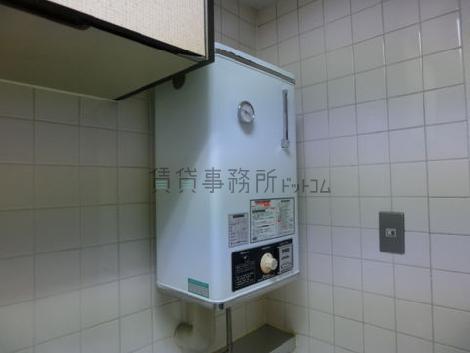 日本橋内山ビルの給湯室