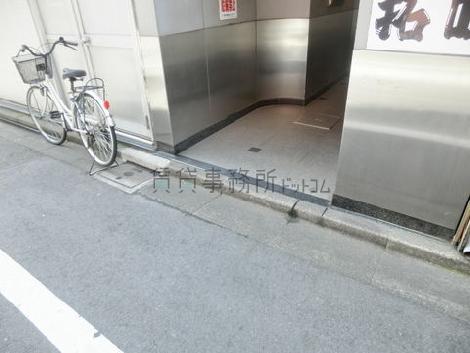正面玄関