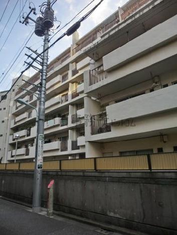 東側の外観