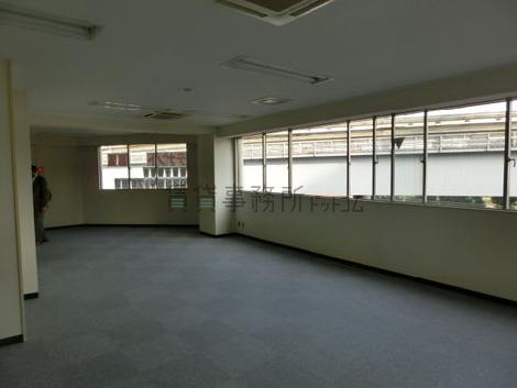 秀和浜松町駅前ビルの室内