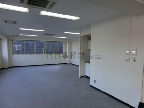 秀和浜松町駅前ビルの室内