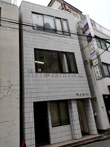 井上ビルの外観写真