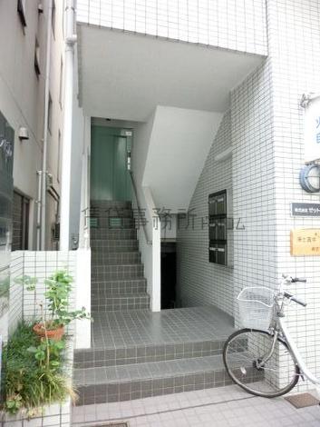正面玄関