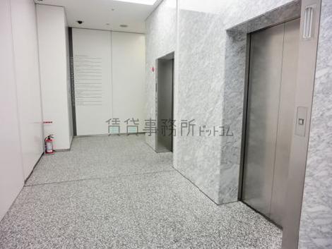 綺麗な石目で構築