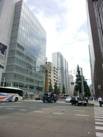幅広な道路
