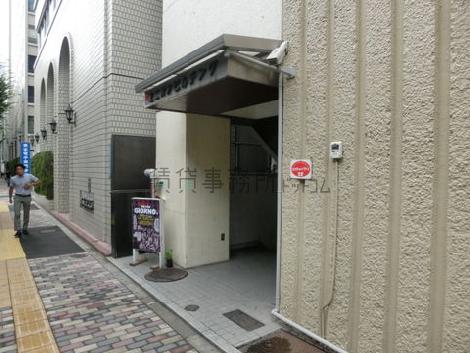 正面玄関