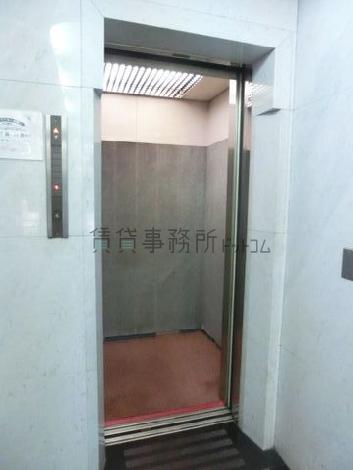 汐留AZビルの室内
